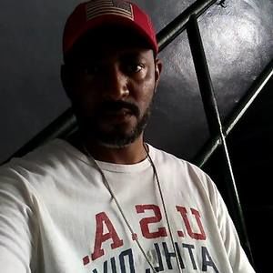 Meet your Posher, Kenneth